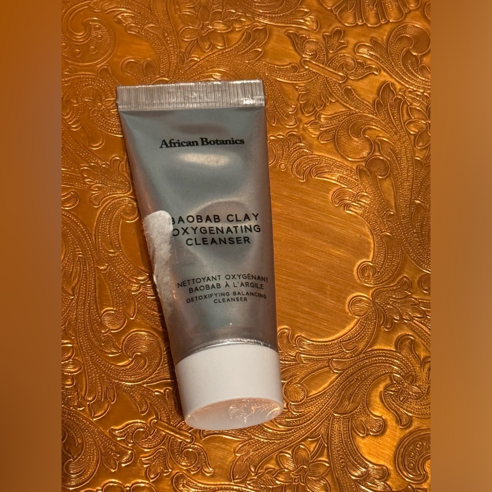 African Botanics Baobab Clay Oxygenating Cleanser✨